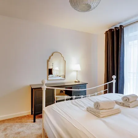 Modern In The Heart Of The City I Pass The Keys *