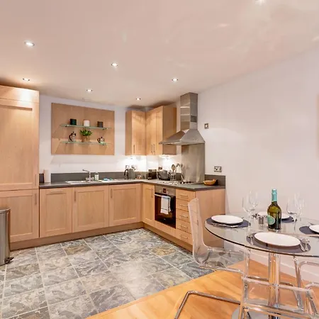 Modern In The Heart Of The City I Pass The Keys * York